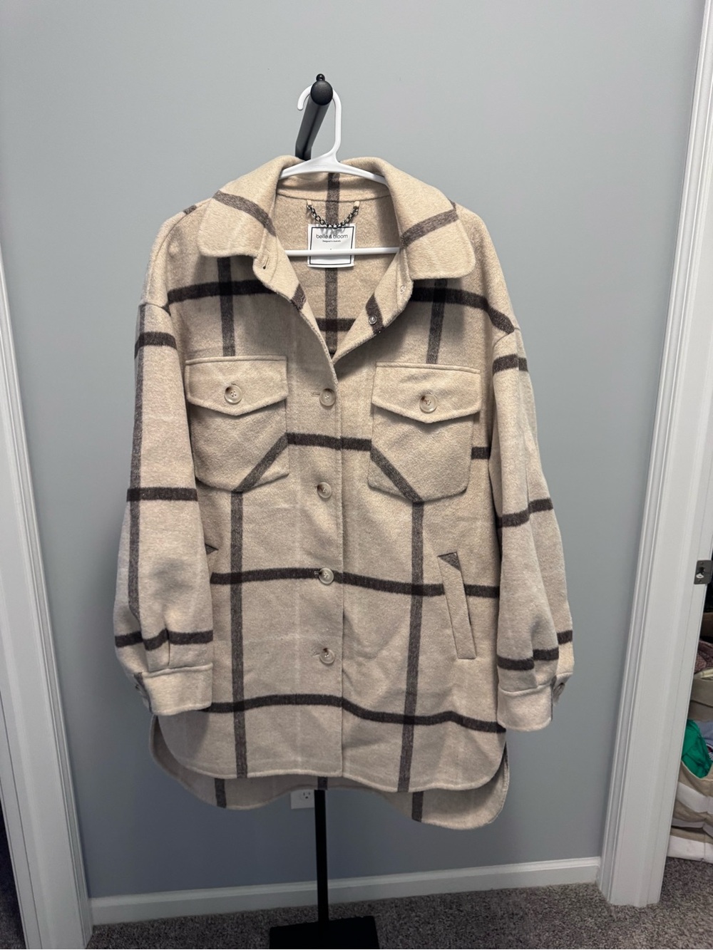 Women's Beige Plaid Utility Jacket with Chest Pockets